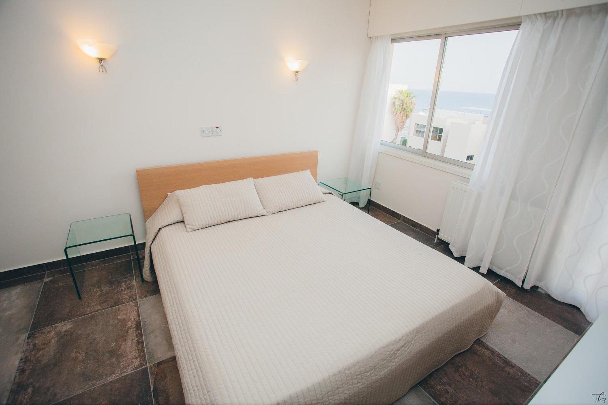 Vega Apartments Limasol Buitenkant foto