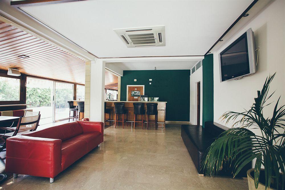 Vega Apartments Limasol Buitenkant foto