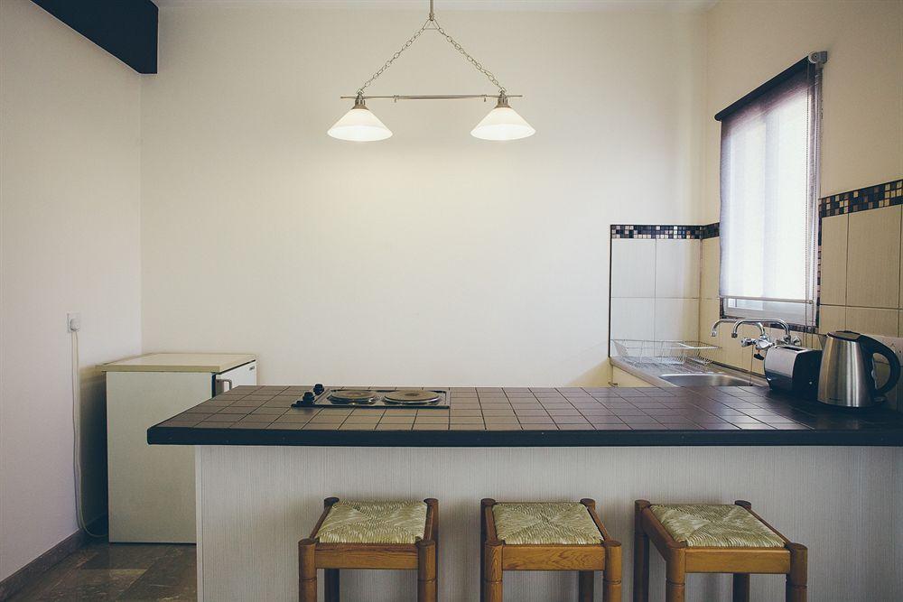 Vega Apartments Limasol Kamer foto