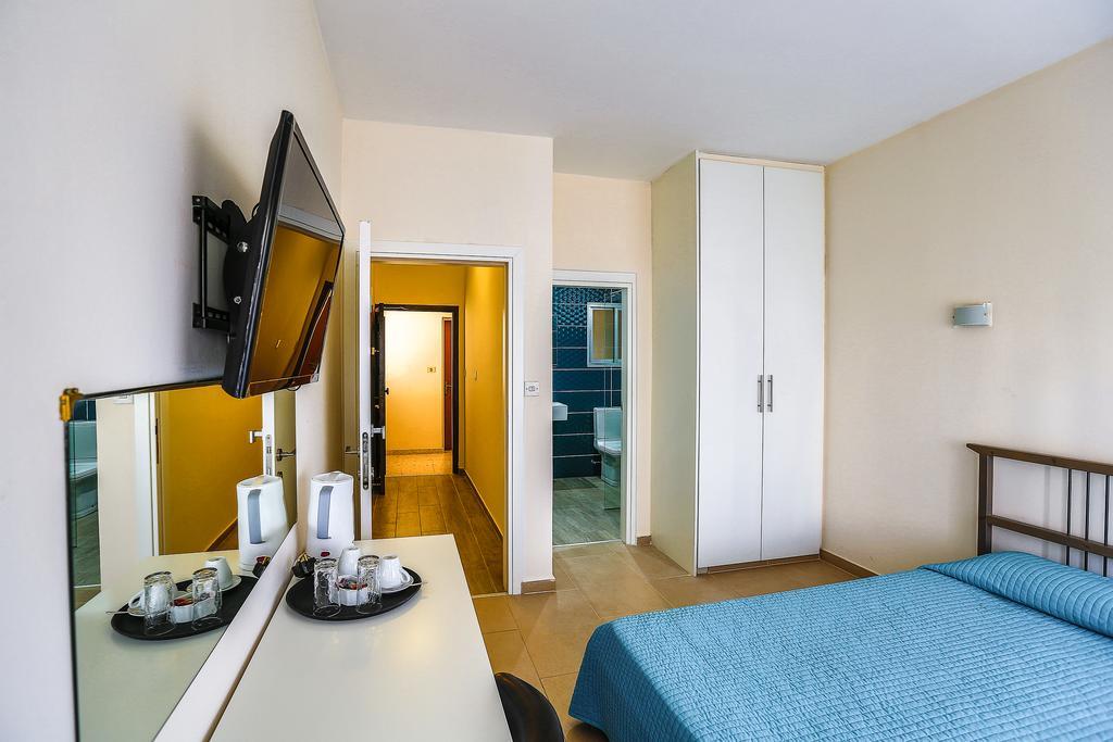 Vega Apartments Limasol Buitenkant foto