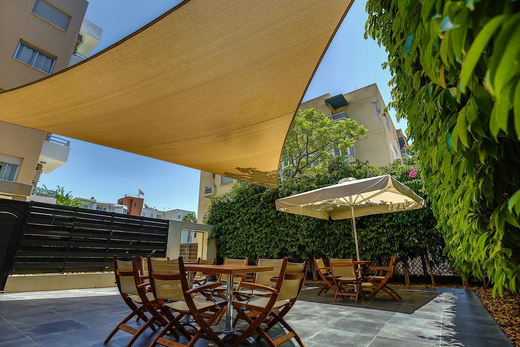 Vega Apartments Limasol Buitenkant foto