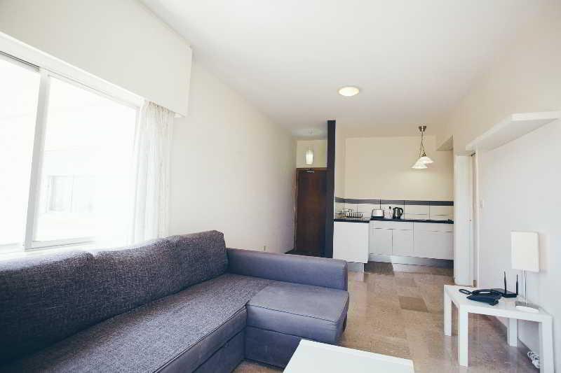 Vega Apartments Limasol Buitenkant foto
